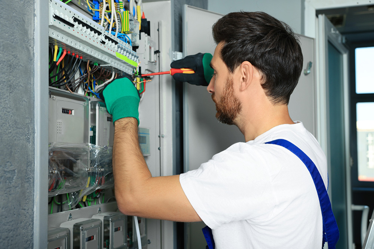 Nieder­spannungs­anlagen bei Elektrotechnik Elektron in Backnang