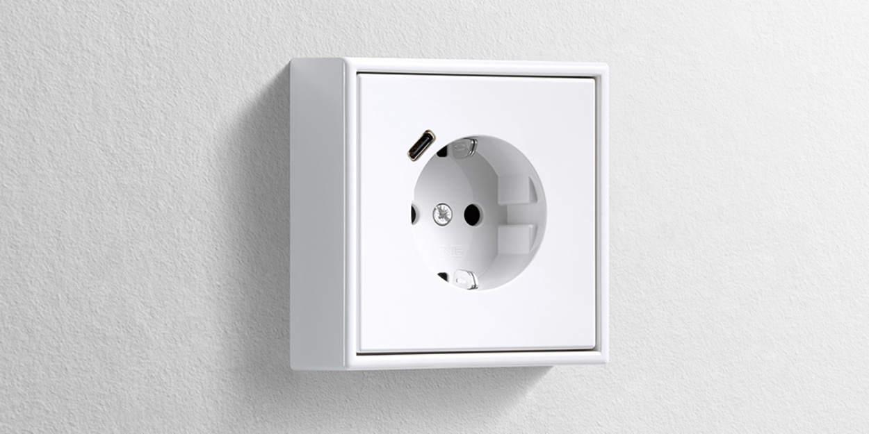 Erweiterter Anschlussraum für die Nachrüstung bei Elektrotechnik Elektron in Backnang